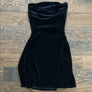 Windsor Strapless Black Velvet Dress